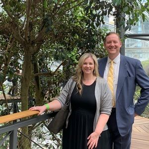 Meet your Posher, Lara